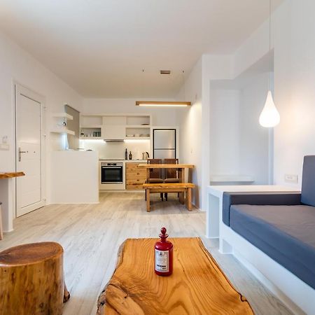 Akis Luxury House Apartment Adamantas  Bagian luar foto