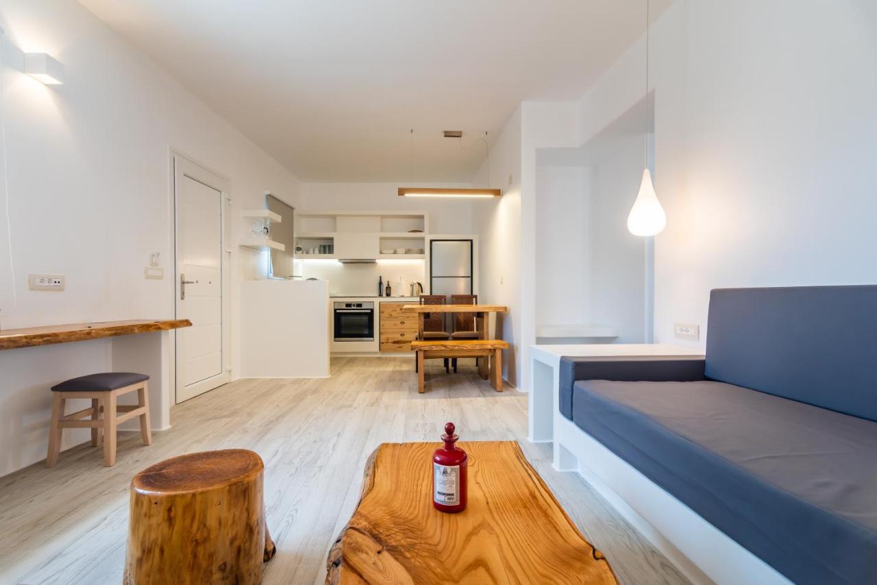 Akis Luxury House Apartment Adamantas  Bagian luar foto